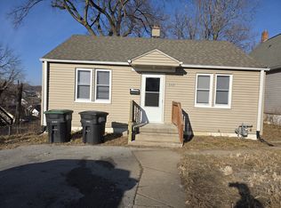 3332 Ruggles St, Omaha, NE 68111