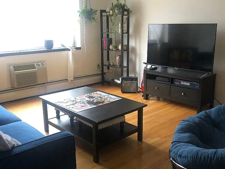 239 Kelton St #22 — Photo 3