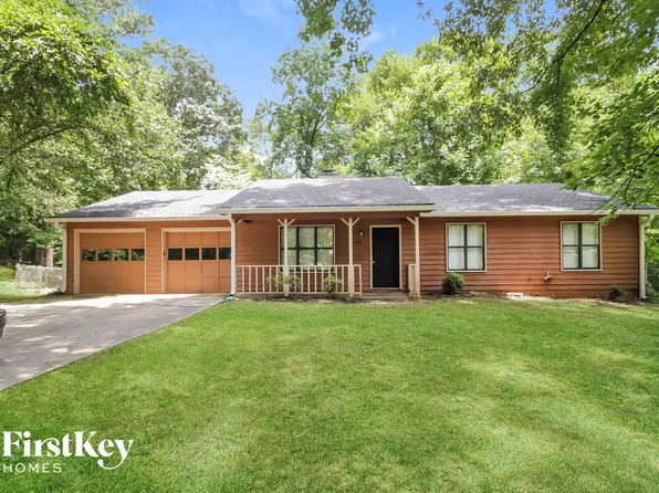 1049 Rolling Green Dr, Acworth, GA 30102