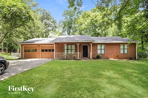 1049 Rolling Green Dr Photo 1
