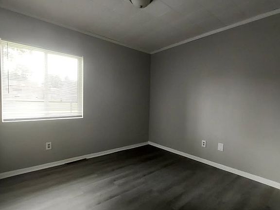 4th image of 20 S Fulton Ave APT 2
