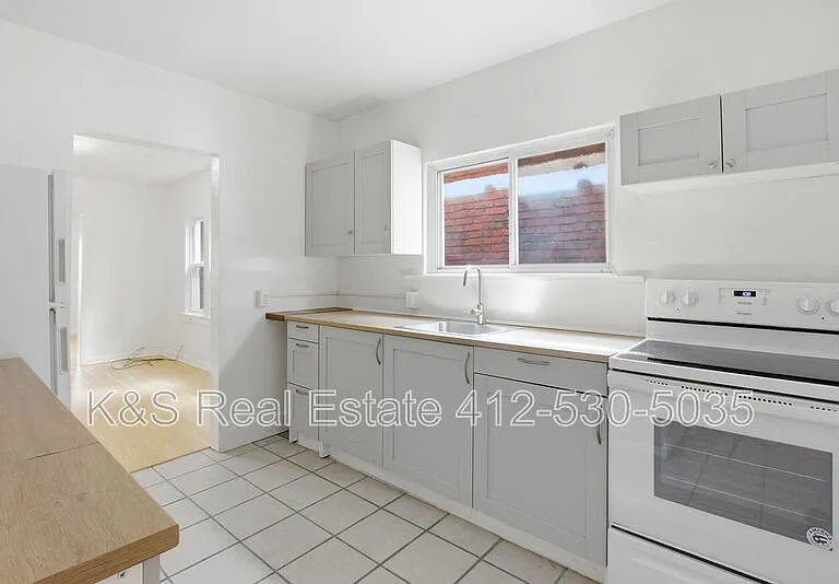 545 6th St #2 — Photo 4