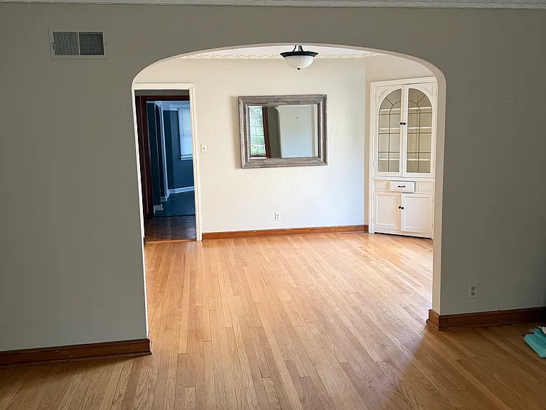 1218 E Kensington Blvd — Photo 2