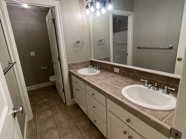 10964 NW Malia Ln — Photo 44