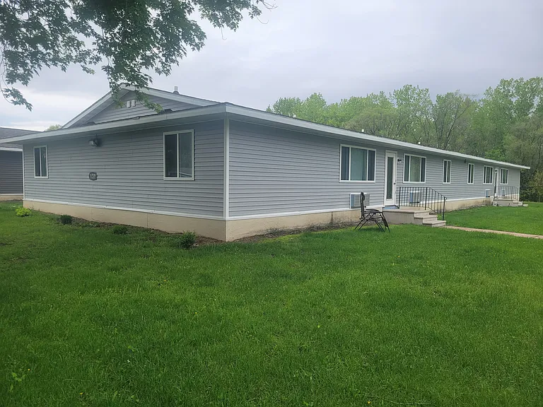 1719 La Crescent St #149 — Photo 9