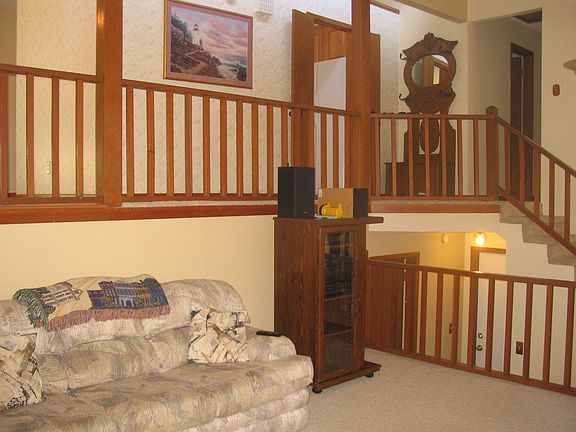 3rd image of 355 Sea Holly Cir