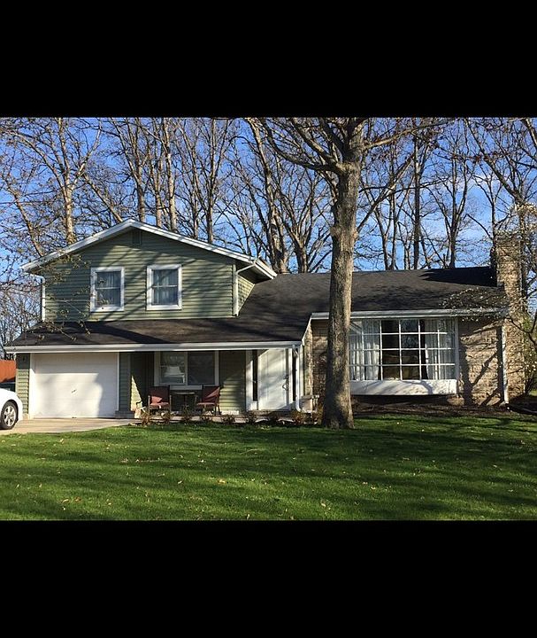 1st image of 107 Channahon St