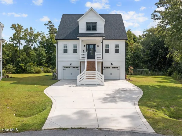 303 Landon Lane, Sneads Ferry, NC 28460