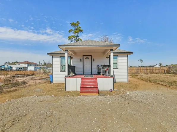 165 Road 5215, Cleveland, TX 77327