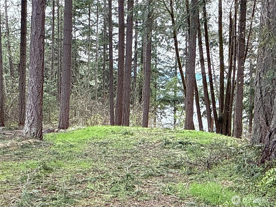 1st image of 18243 SE Suncrest Court