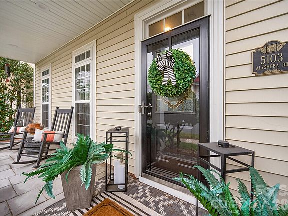 2nd image of 5103 Alysheba Dr