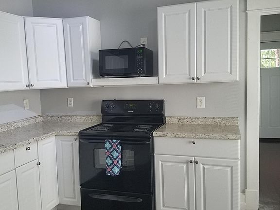 3rd image of 4328 Glenn Ave