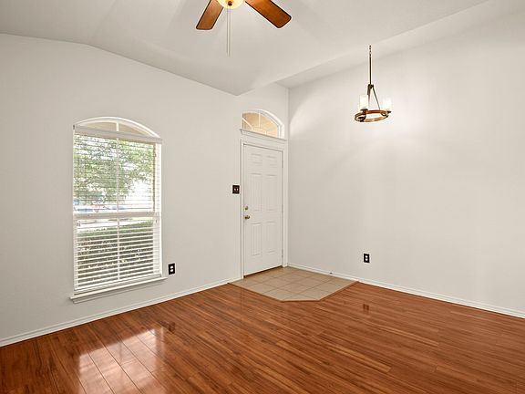 Flex Space - perfect for home office, formal dining, etc.