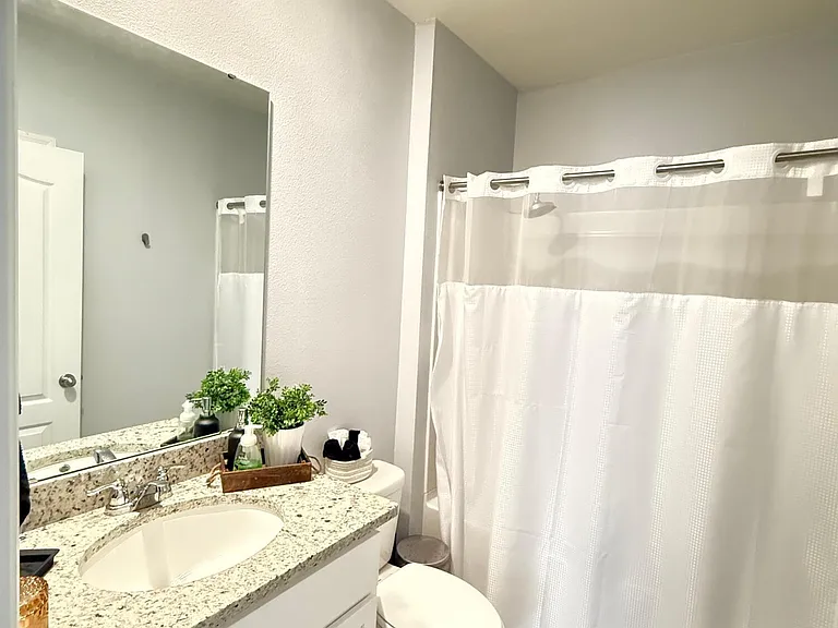 605 Park Place Blvd #605 — Photo 6