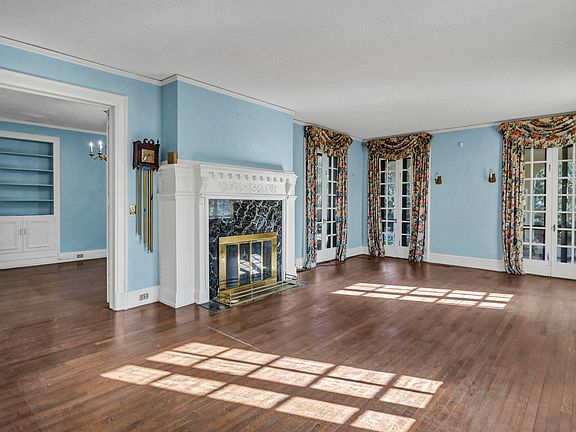 5th image of 3509 Devine St