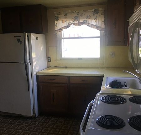 5th image of 327 Liberty Blvd