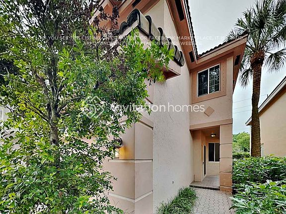 4th image of 10630 NW 1st St