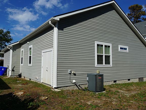 4th image of 316 NE 59th St