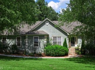 877 Pinbrook Dr, Lawrenceville, GA 30043