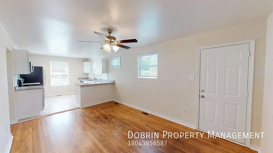 2 bed, 820 sqft, $1,575 — Photo 4