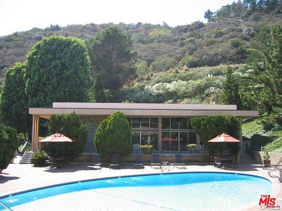 5th image of 6748 Hillpark Dr