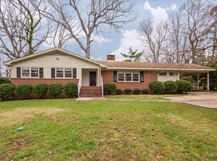 3324 Lake Boone Trl, Raleigh, NC 27607