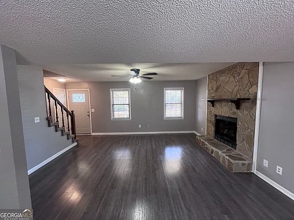 5th image of 503 Countrywood Dr