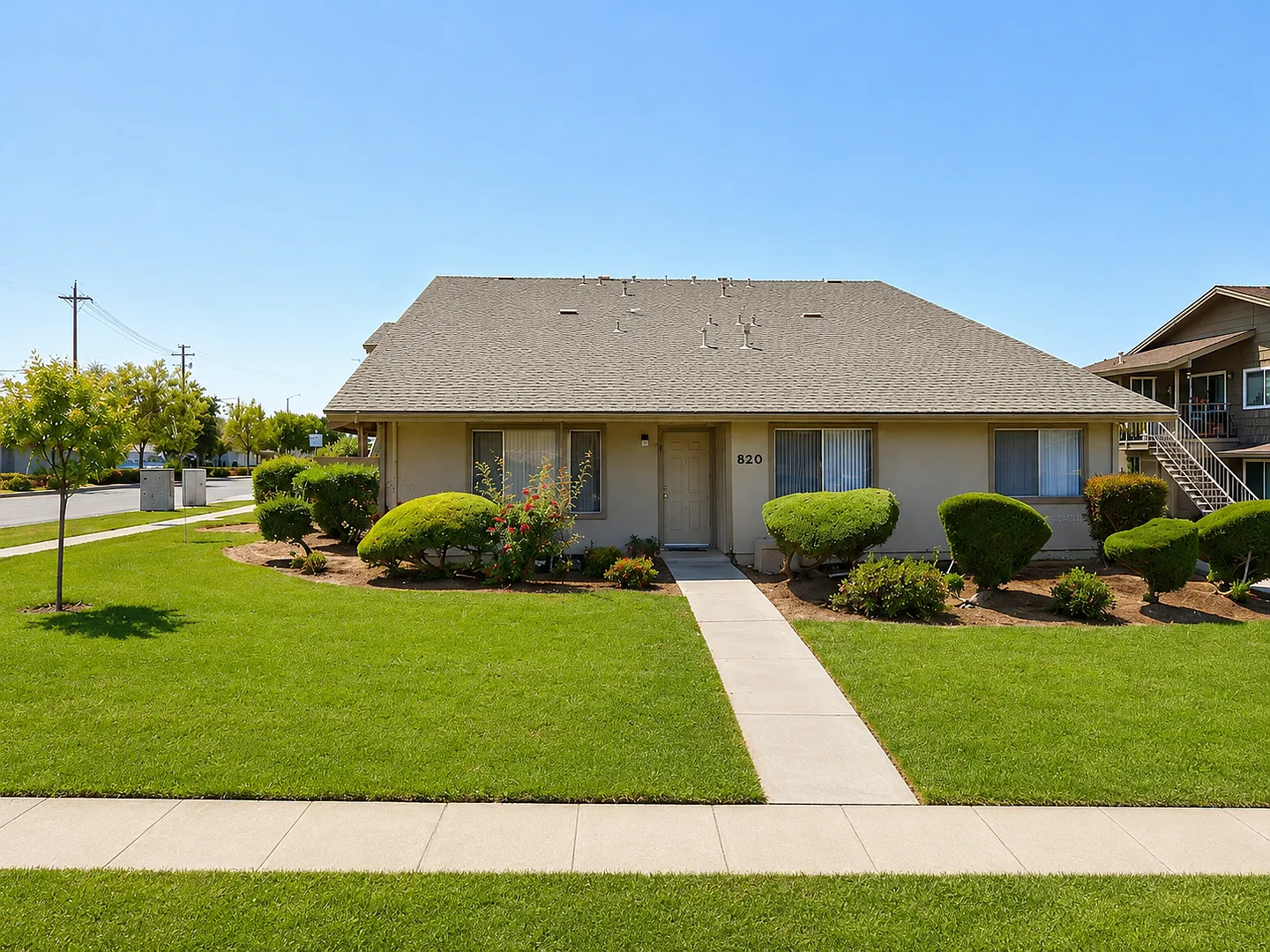 820 Green Way Ave — Photo 1