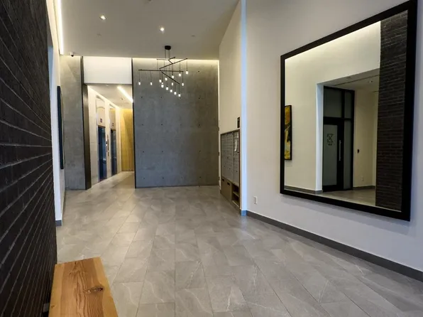 210 E 5th Ave #701, Vancouver, BC V5T 0K1