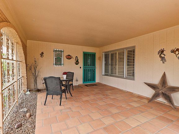06 Front Patio 12619 W Butterfield