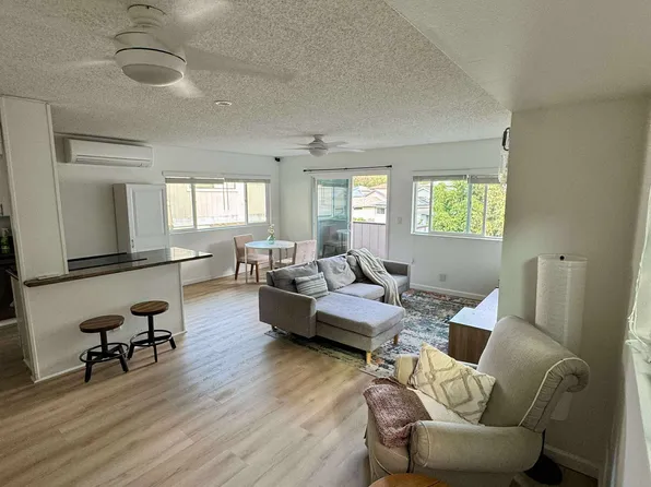99-818 Meaala St, Aiea, HI 96701