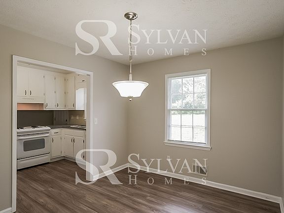 5th image of 3845 Willowbrook Dr