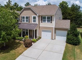 15606 Lakepoint Forest Dr, Charlotte, NC 28278