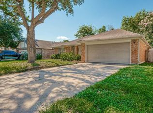 16431 Camino Del Sol Dr, Houston, TX 77083