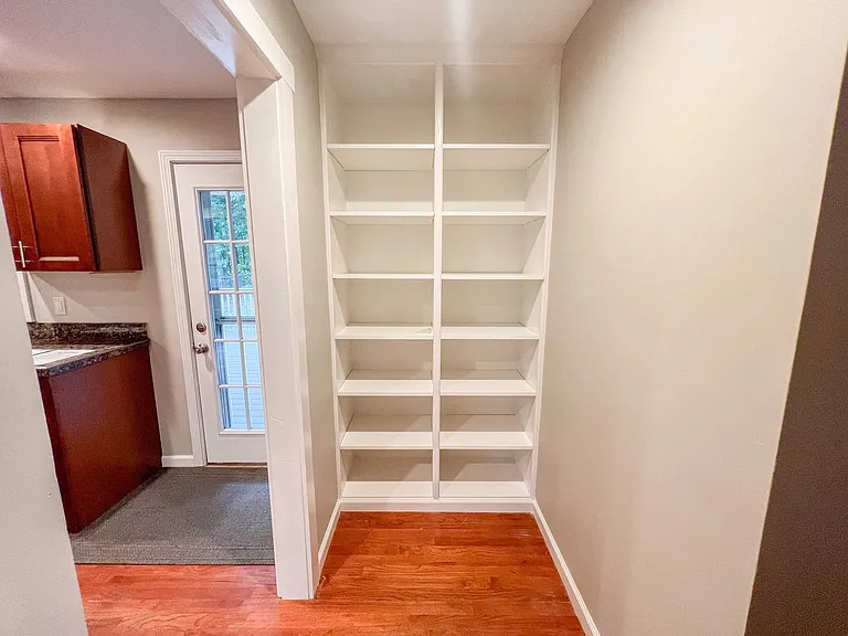 1715 Tonalea Rd — Photo 5
