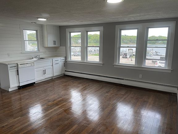 2nd image of 198 Hallworth Dr #1