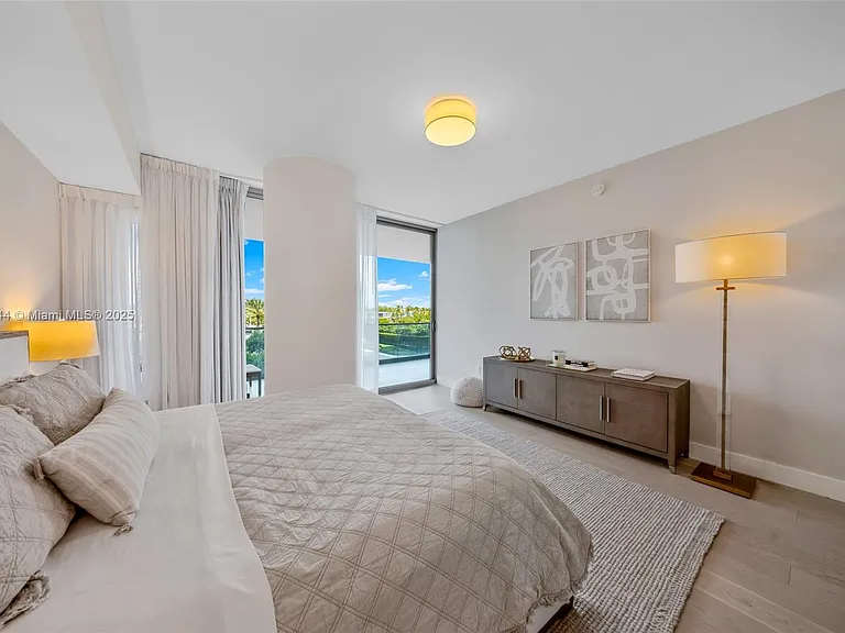 10201 Collins Ave #305 — Photo 30