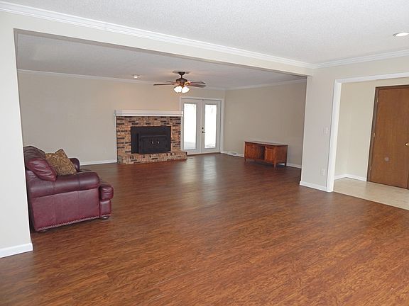 3rd image of 504 Pimlico Dr