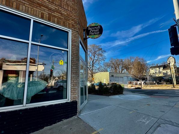 omaha-nebraska-442098574 picture