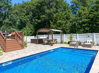 363 Tyler Ave, Miller Place, NY 11764