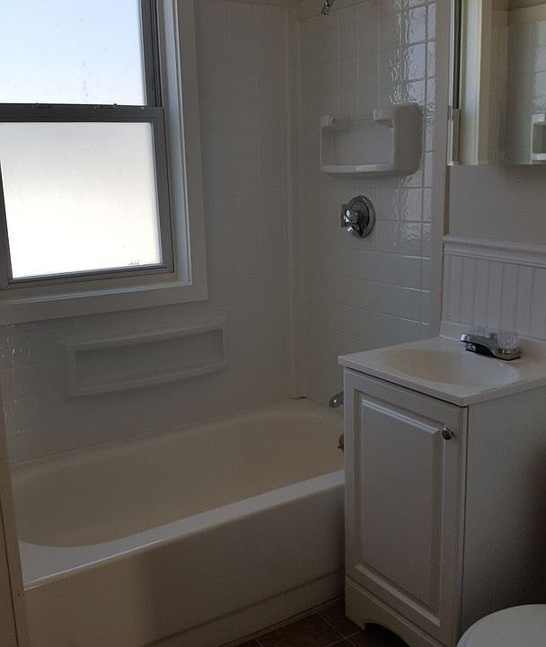 2nd image of 75 Plimpton St #3