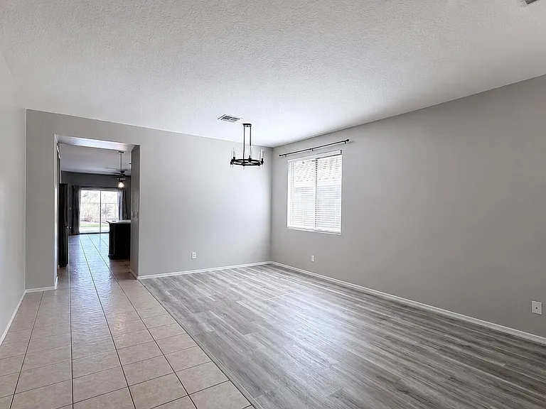 2499 W Lewis And Clark Trl — Photo 3
