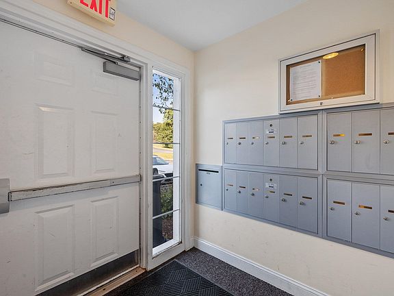 4th image of 16 Crestview Circle #177