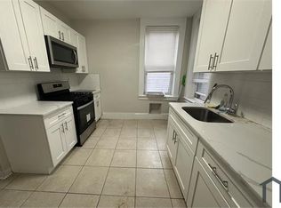 264 Palisade Ave APT 3C, Jersey City, NJ 07307