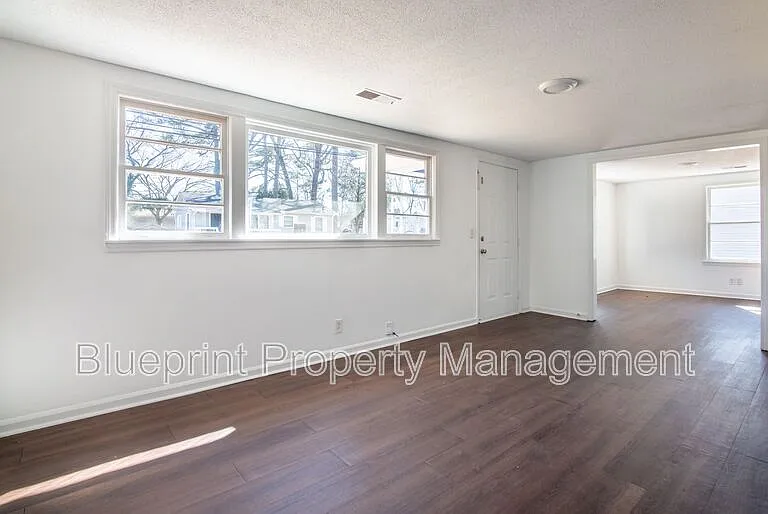 119 Wheeler Dr — Photo 14
