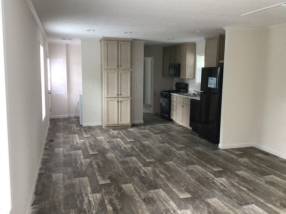 1st image of 303 Lake Shore Dr #303