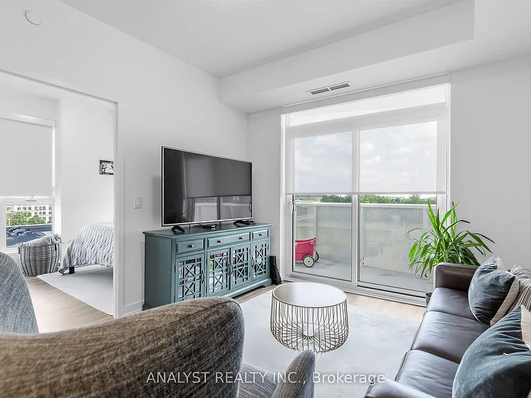 498 Caldari Rd #522 — Photo 10
