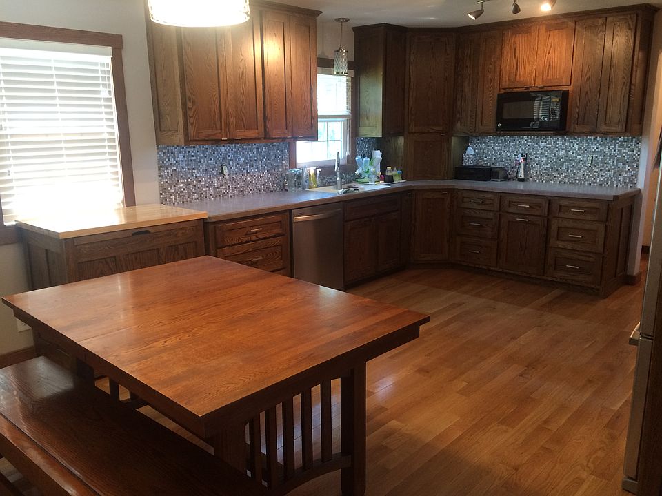 2nd image of 348 N 1st St