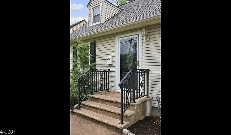 1751 Mountain Ave — Photo 4