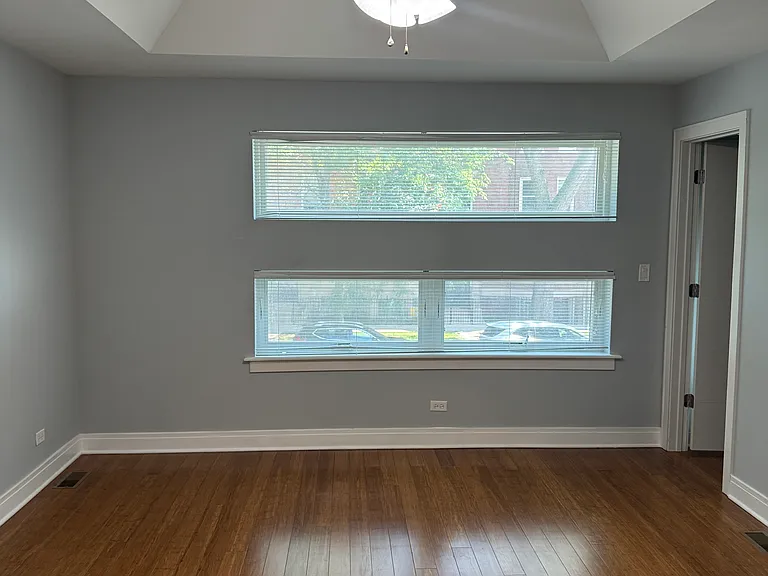 6212 S Greenwood Ave — Photo 8